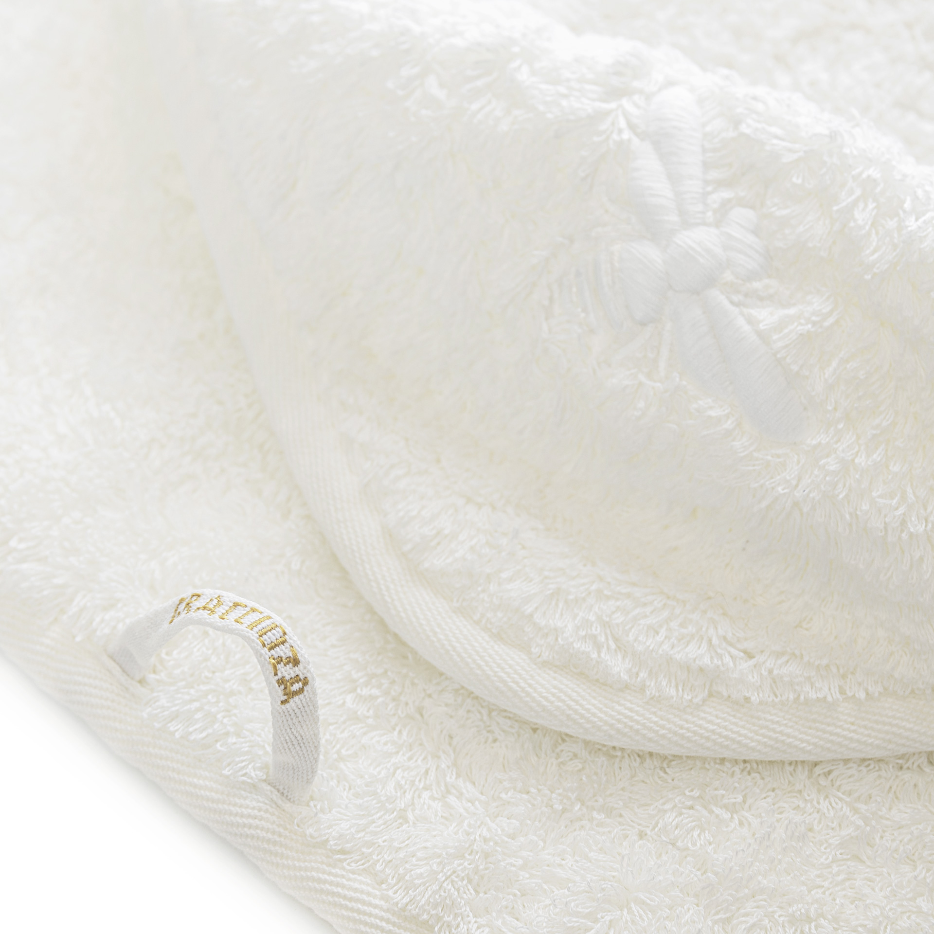 Handdukar Apiary Snow